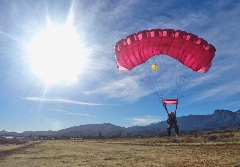 Candice-Lee Holder Accelerated Freefall Robertson Skydive School Canopy